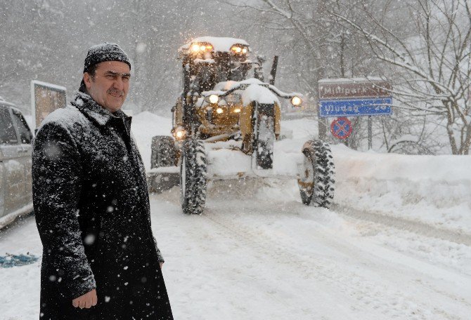 Osmangazi’de 480 Kişilik Ekip Karla Mücadele Ediyor