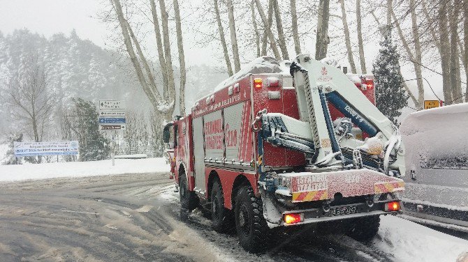 Yoğun Kar Nedeniyle Ormanda Mahsur Kaldılar