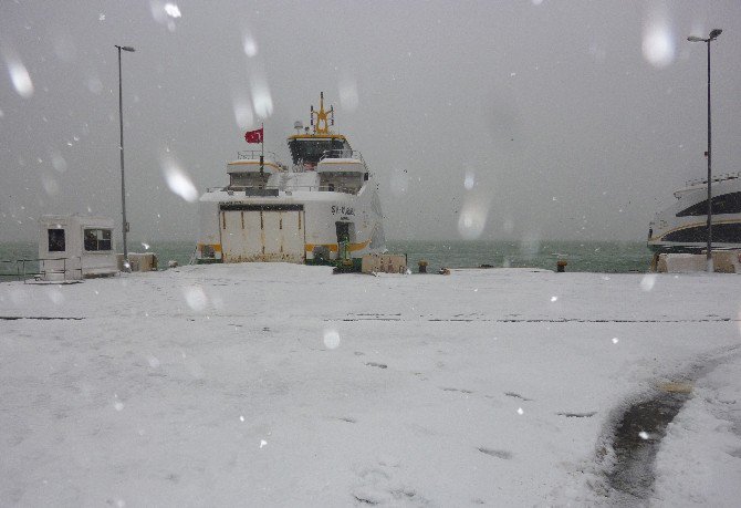 İstanbul’da Tüm Vapur Seferleri İptal Edildi