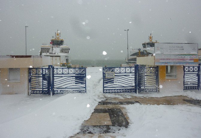 İstanbul’da Tüm Vapur Seferleri İptal Edildi