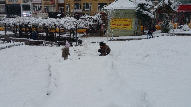 Kocaeli’de Kar Yağışı Kartpostallık Görüntüler Oluşturdu