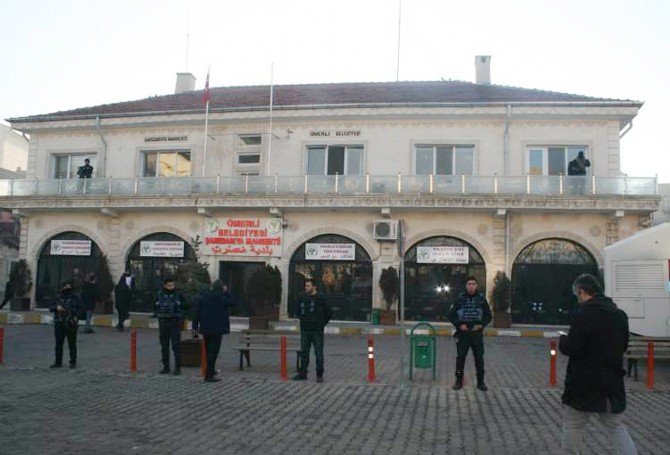 Ömerli Belediyesi’ne Atanan Kayyum Göreve Başladı