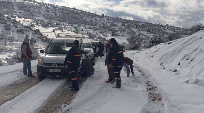 Pamukkale Belediyesi’nin Karla Mücadelesi Sürüyor