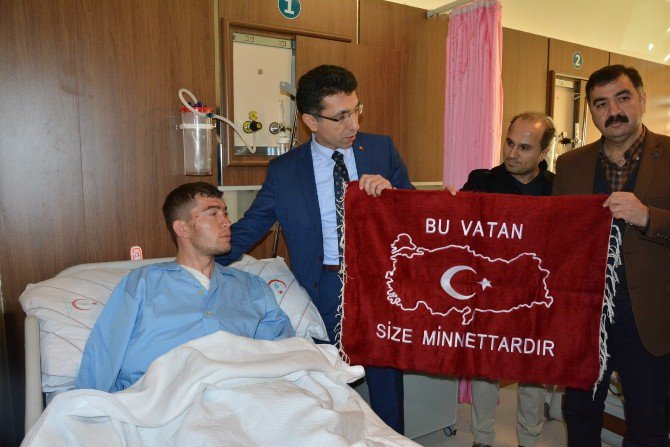 Siirt’te Yetkililer Yaralı Askerleri Ziyaret Etti