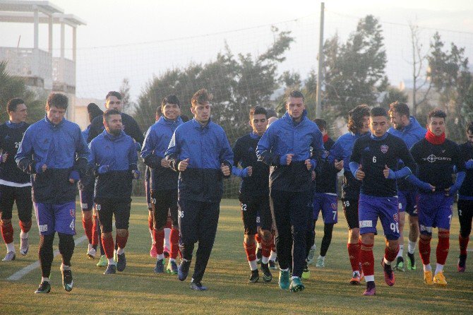 Karabükspor’un Rumen Golcüsü Alexe Takımla Çalışmalara Başladı