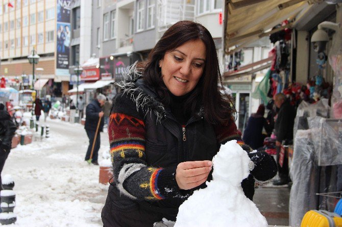 Eskişehir Yeni Güne Beyaz Örtü İle Uyandı