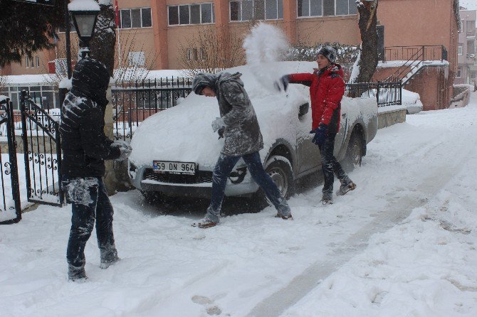 Karda İnsan Manzaraları