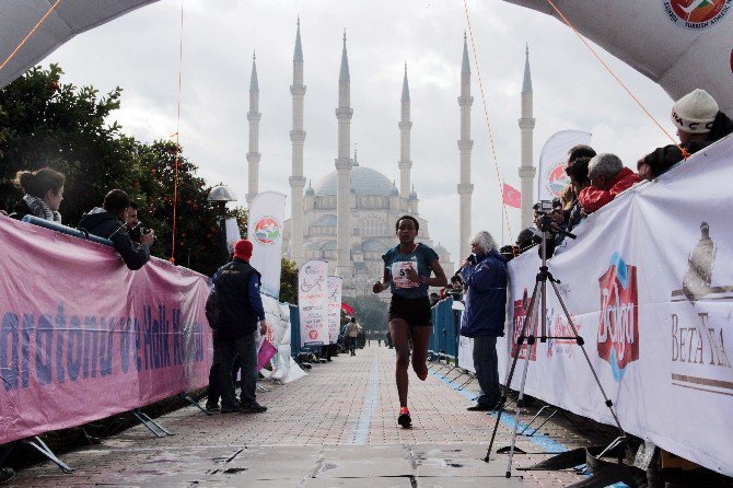 7. Uluslararası 5 Ocak Adana Kurtuluş Yarı Maratonu Ve Halk Koşusu