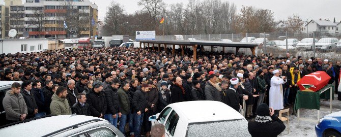 Almanya’da Öldürülen Türk İş Adamının Naaşı Türkiye’ye Gönderildi