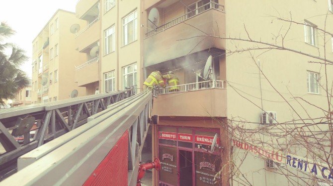 Ayvalık’ta Balkonda Yangın Çıktı