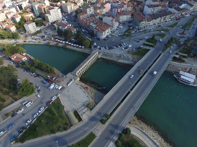 Beyşehir Belediyesi Bir Yılda 245 Yapıya Ruhsat Verdi