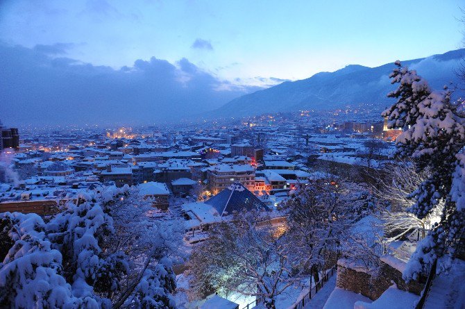 Bursa’da Okullara Kar Tatili