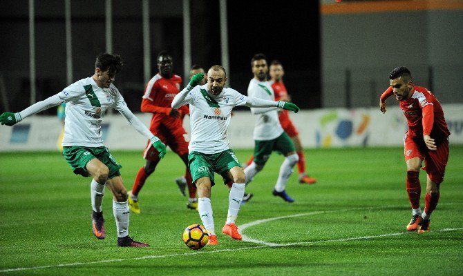 Bursaspor’un Hazırlık Maçında Gol Sesi Çıkmadı