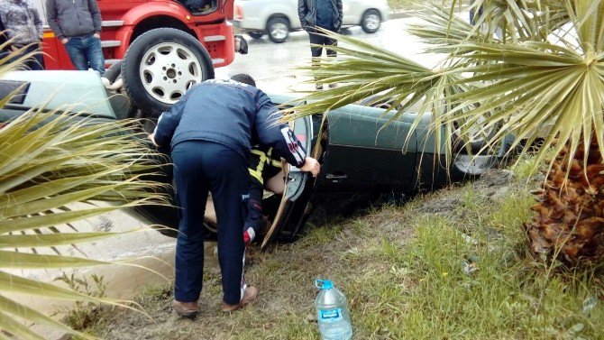 Hatay’da Trafik Kazası: 2 Yaralı