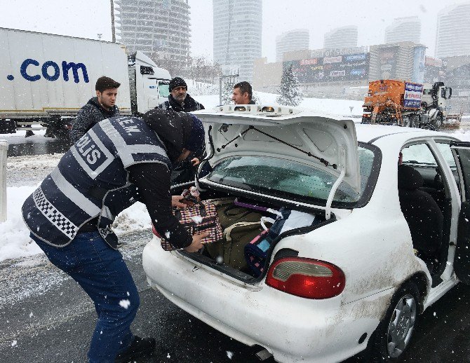 Polis Karda Da Uygulamalarına Devam Ediyor