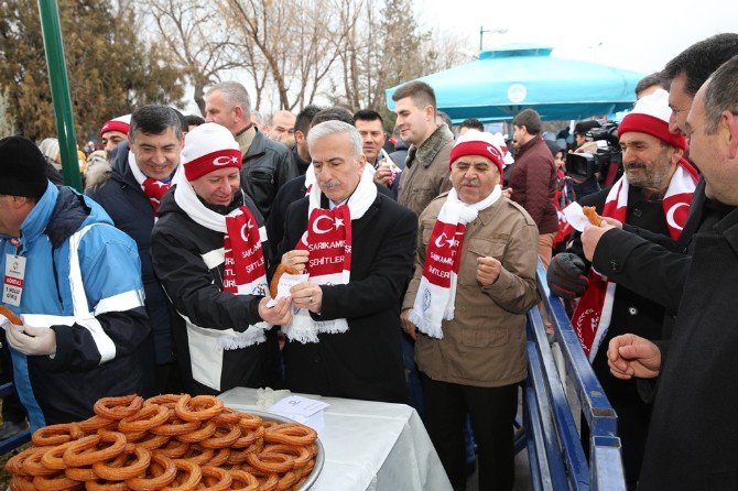 Başkan Çolakbayrakdar, "Geçmişi Hiçbir Şekilde Unutturmayacağız"