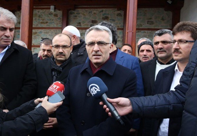 Bakan Ağbal, Restorasyonu Tamamlanan Konursu Ulu Camii’ni İnceledi