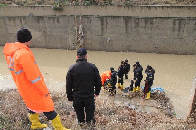 Mersin’de Kayıp 2 Kişinin Aranmasına Devam Edildi