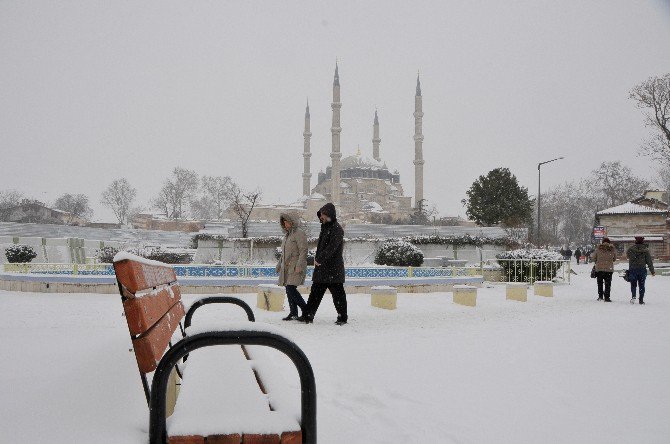 Selimiye Camii’nden Kar Fotoğrafları