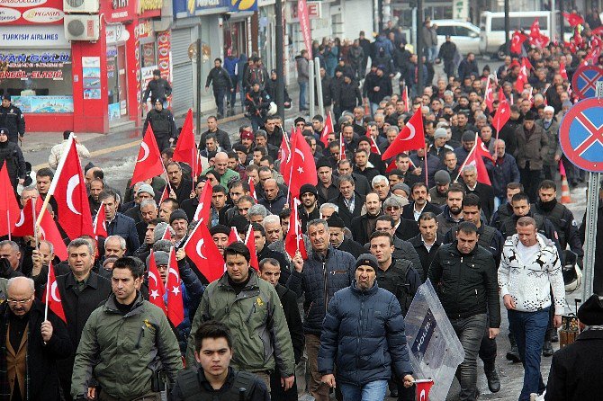 Sarıkamış Şehitleri Yürüyüşlerle Anıldı