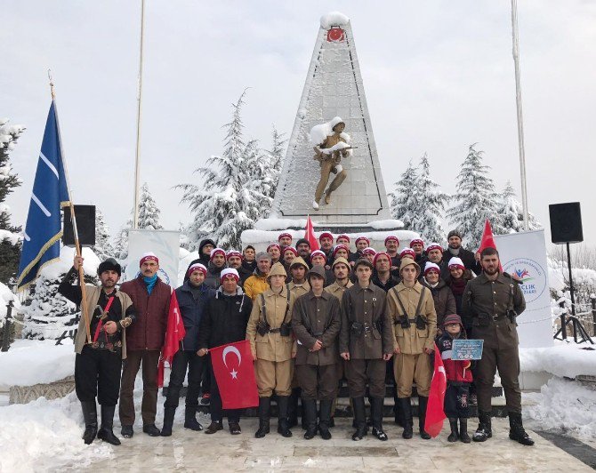 Düzce’de Sarıkamış Şehitleri Soğuk Havada Anıldı