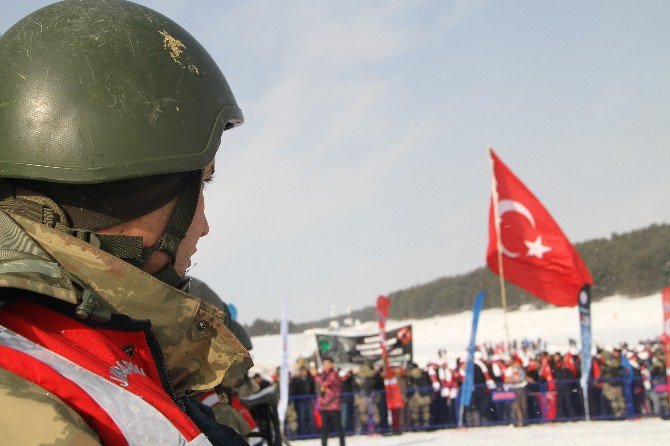 Sarıkamış Şehitleri, “Türkiye Şehitleri İle Yürüyor” Sloganıyla Düzenlenen Yürüyüşle Anıldı