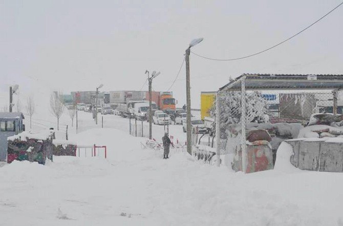 Sivas-malatya Karayolunda Kar Ve Tipi Etkili