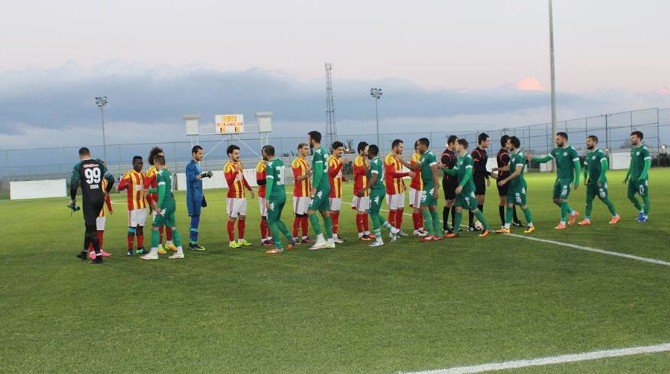 Evkur Yeni Malatyaspor’un Hazırlık Maçındaki Performansı Beğenildi