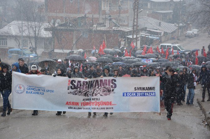 Sarıkamış Şehitler Düzenlenen Yürüyüşle Anıldı