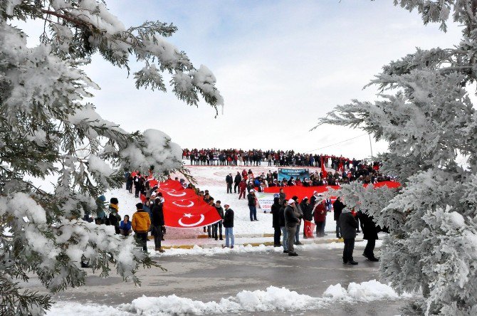 Uşak’ta Sarıkamış Şehitlerini Anma Yürüyüşü Yapıldı