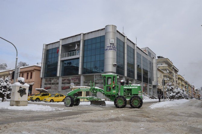 Yığılca Belediyesi Kar Kış Dinlemiyor