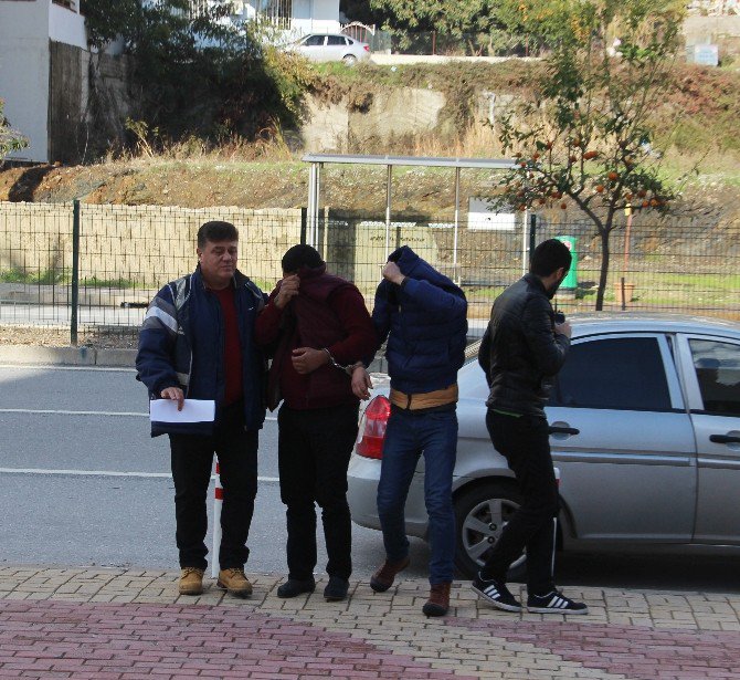 Antalya’da Fuhuş Operasyonu: 3 Gözaltı