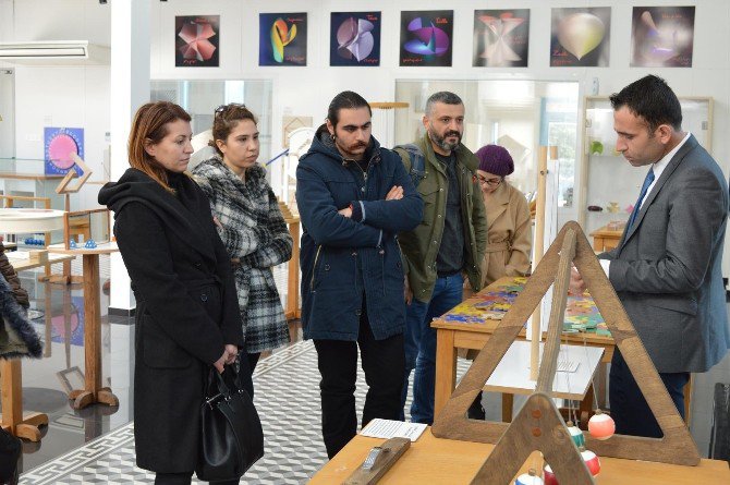 Maskara Tiyatrosu, Başak Koleji’nin Ziyaret Etti