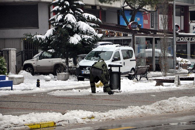 Valilik Yakınındaki Şüpheli Çanta İmha Edildi