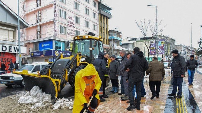 Düzce Belediyesi Ekipleri Teyakkuz Durumunda