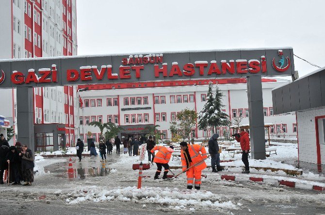 İlkadım’da Yoğun Kar Mesaisi