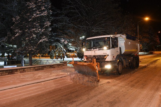 Kastamonu Belediyesi, Karla Mücadelesine Devam Ediyor