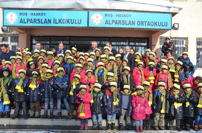 İstanbul’dan Hasköy’e Giyim Yardımı