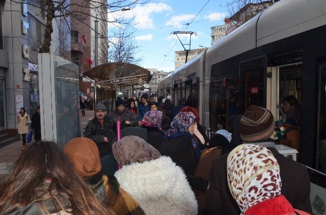 Eskişehirlilerin Tramvay Çilesine Dp’den Çözüm Önerileri