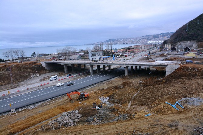 Trabzon’da Trafik Yoğunluğuna Neden Olan Yonca Kavşak İnşaatı Şekilleniyor