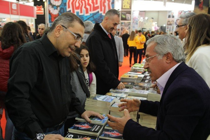 Yüreğir Belediyesi Çukurova Kitap Fuarı’nda