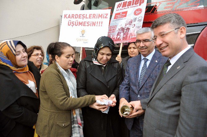 Ak Parti Kadın Kolları’nın Yardım Tırı Yola Çıktı