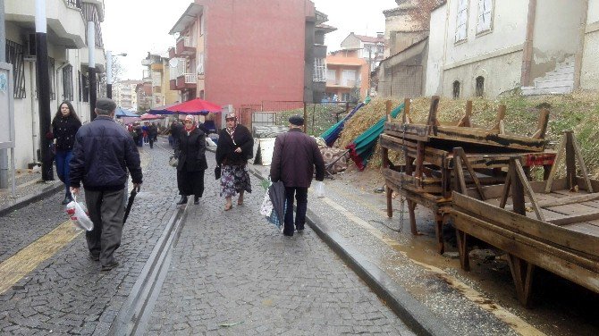 Aydın’da Kar Ve Soğuk Hava Pazarı Vurdu