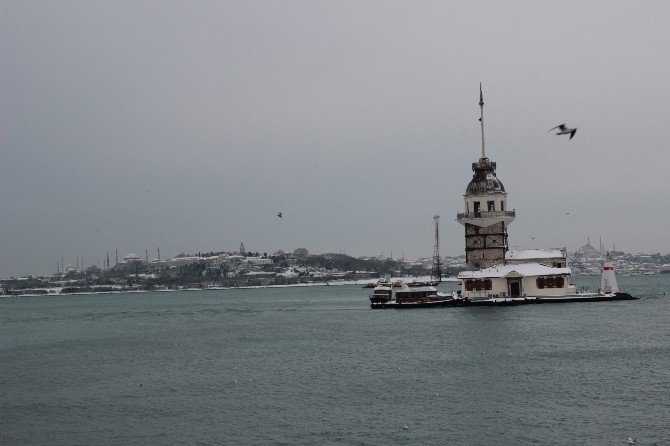 Beyaz Örtü İstanbul’a Yakıştı