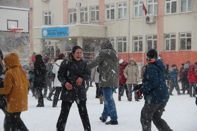 Manisa’da Okullara Kar Tatili