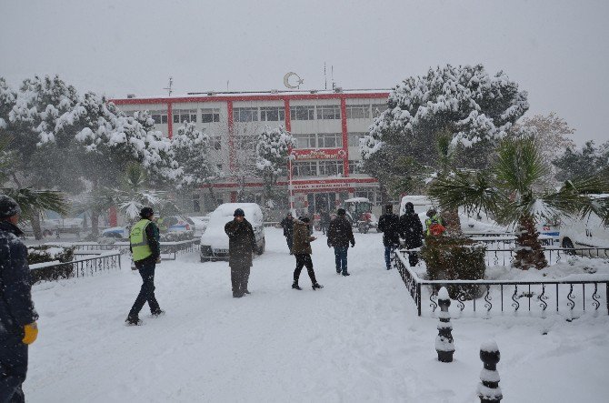 Manisa’da 6 İlçede Okullar Tatil Edildi