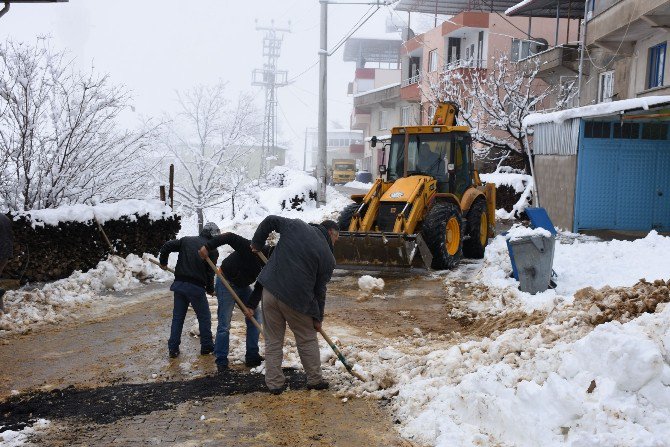 Başkan Alıcık, Karla Kaplı Yolları Aşarak Açılış Yaptı