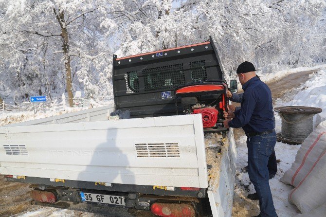 Turgutlu’da Çocuklar Üşümesin Diye Önlemler Alındı