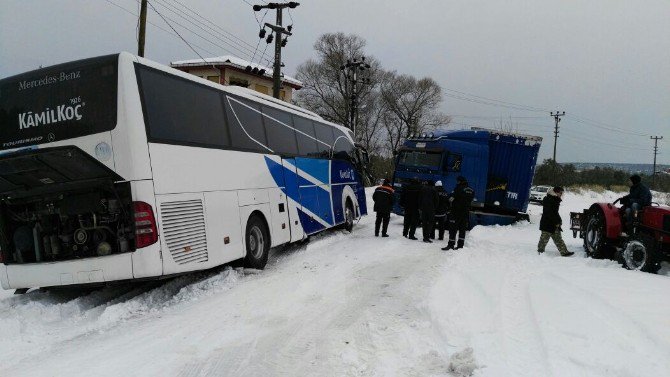 Erdek-düzler Yolu Kayan Tır Sebebiyle Kapandı