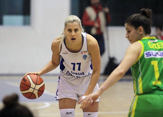 Canik Belediyespor’da Elina Babkina Kadro Dışı Bırakıldı